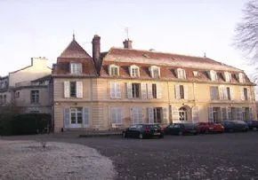 Residence De L'Aubetin - Maison de retraite / EHPAD à Amillis