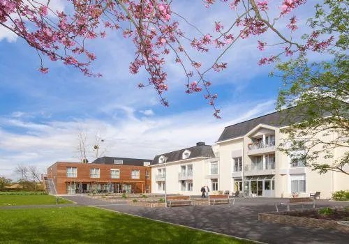 Le Parc De La Plesse - Maison de retraite / EHPAD à Avrillé