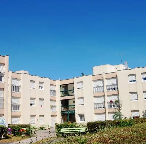 Residence Foyer Les Sorbiers - Résidence Services Seniors à Charleville-Mézières