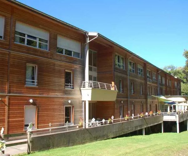 Maison De Retraite Anne Et Jean Marie Compas - Maison de retraite / EHPAD à Dinozé