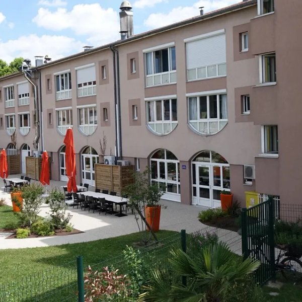 Résidence St Just - Maison de retraite / EHPAD à Saint-Just-Saint-Rambert