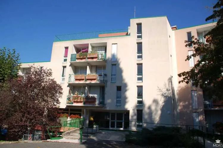 Résidence la Sérénité - Résidence Services Seniors à Lagny-sur-Marne