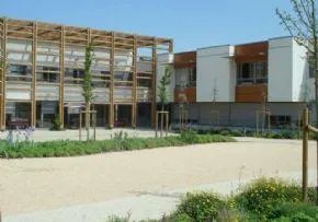 Residence Bayard - Maison de retraite / EHPAD à Abrets