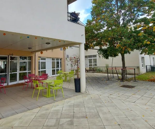 Residence Le Clos Des Pries - Maison de retraite / EHPAD à Vernouillet