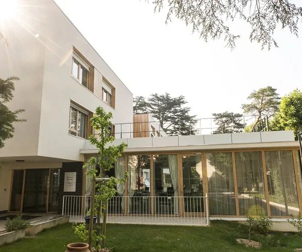 Résidence Les Bains-EHPAD - Maison de retraite / EHPAD à Saint-Péray