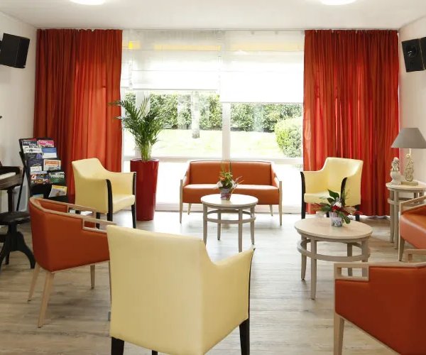 Résidence Edouard Béhuret - Résidence Services Seniors à Montesson