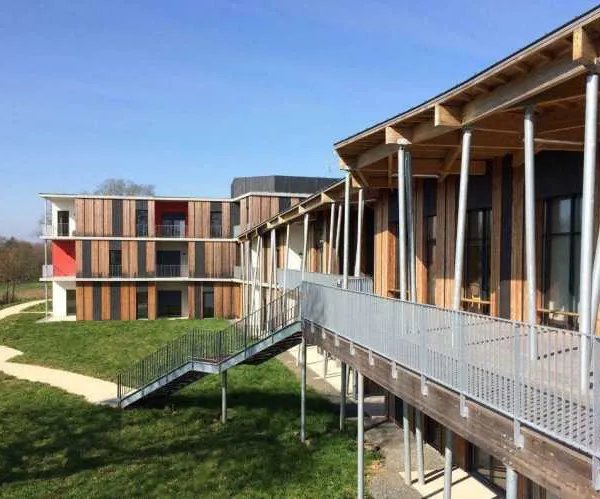 Residence Le Val Aux Fees - Résidence Services Seniors à Concoret