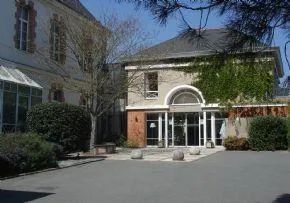 Residence De L'Yze - Maison de retraite / EHPAD à Corps-Nuds