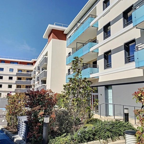 Villa Sully Le Cannet - Résidence Services Seniors à Le Cannet