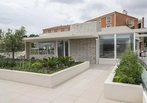 EMERA - Résidence Séniors Anne - Résidence Services Seniors à Grasse