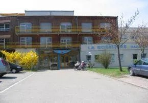 Maison De Retraite La Roseliere - Maison de retraite / EHPAD à Schweighouse-sur-Moder