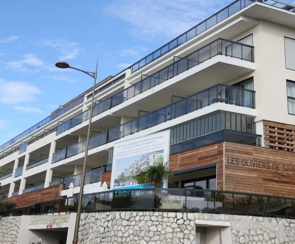 Les Oliviers De Saint Laurent - Maison de retraite / EHPAD à Saint-Laurent-du-Var