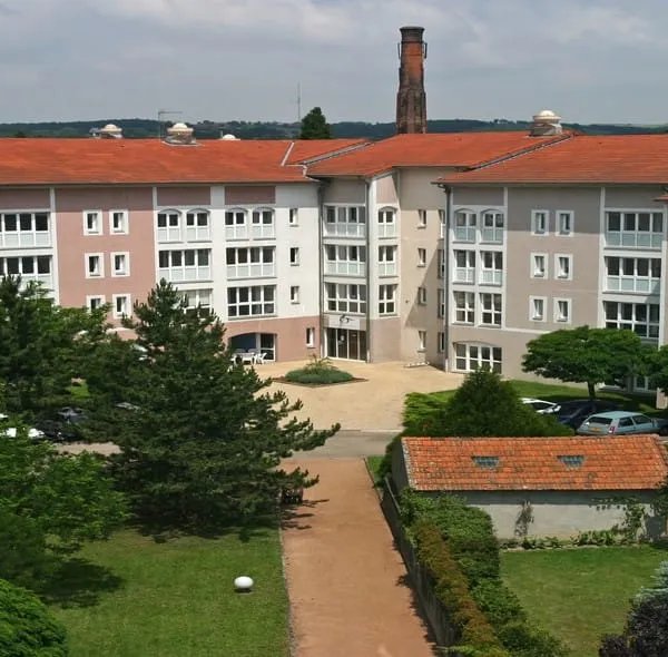 Résidence Balbigny - Maison de retraite / EHPAD à Balbigny