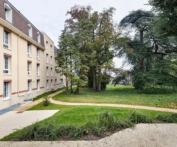 Residence Le Cedre - Maison de retraite / EHPAD à Plailly