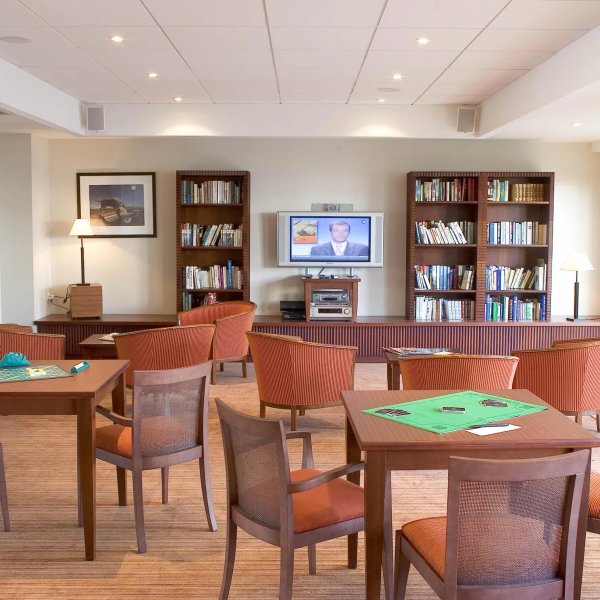 Résidence Domitys Le Village - Résidence Services Seniors à Vierzon