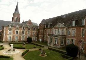 Photo principale de Hopital Local Jean Baptiste Caron - Maison de retraite / EHPAD