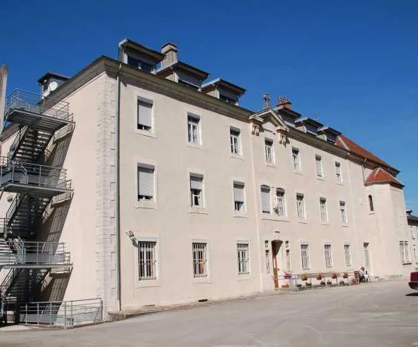 Ehpad Laurent Valzer - Maison de retraite / EHPAD à Montferrand-le-Château