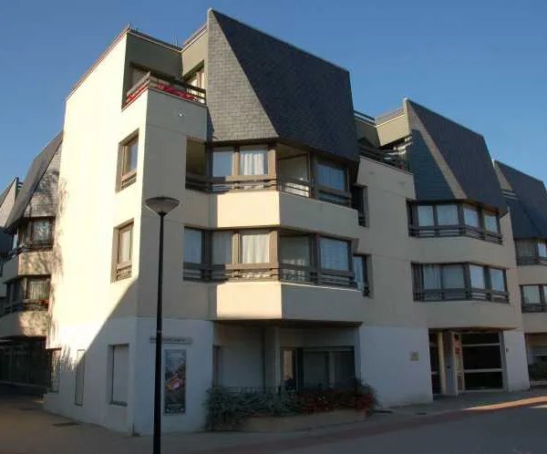 Residence de la Folie Couvre Chef - Résidence Services Seniors à Caen