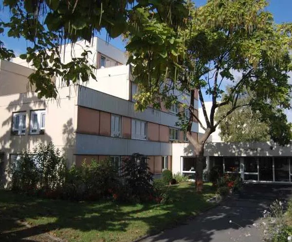 Résidence Autonomie Les Tamaris - Résidence Services Seniors à Aulnay-sous-Bois