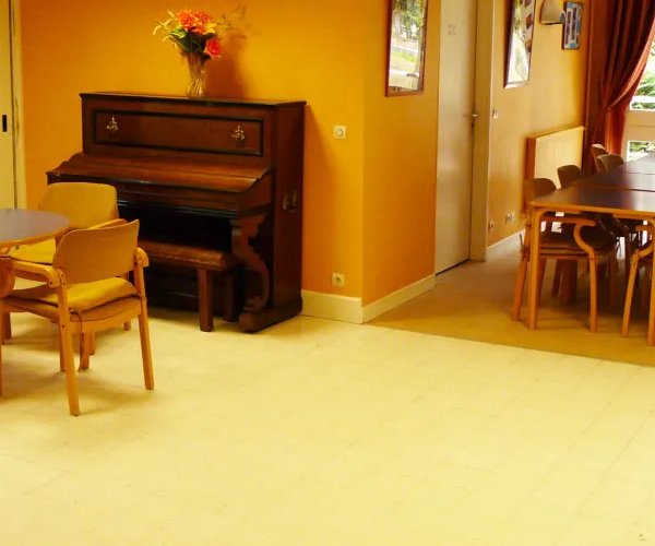 Résidence Les Petits Balcons - Résidence Services Seniors à Villiers-le-Bel